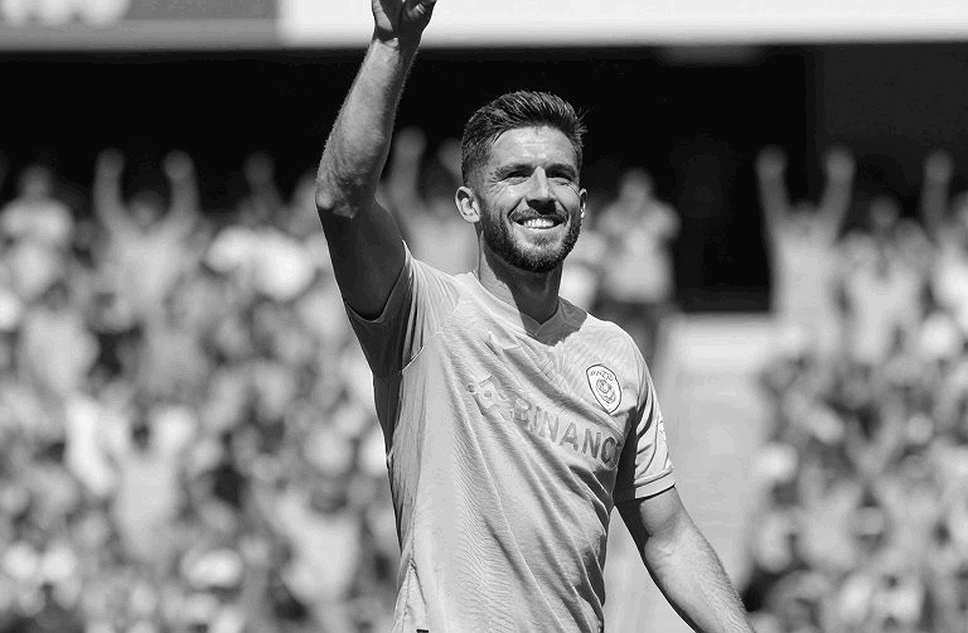 When Dirty Data Invades Football: Lessons from an Actor Tagged as a Footballer When Dirty Data Invades Football: Lessons from an Actor Tagged as a Footballer
