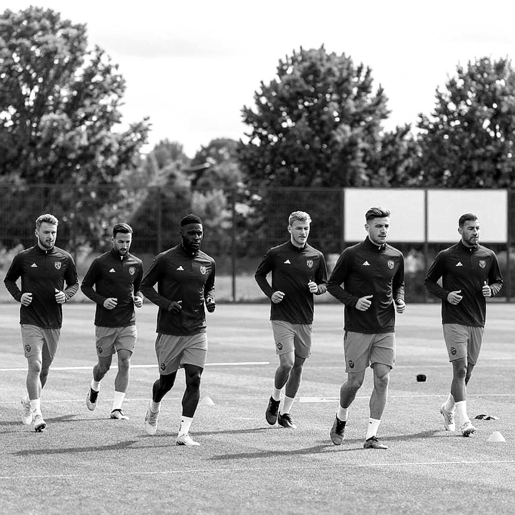 Zidane, tuần tập đầu tiên và ba cú dịch chuyển: Mbappé về cánh trái, Dembélé lĩnh ấn số 9