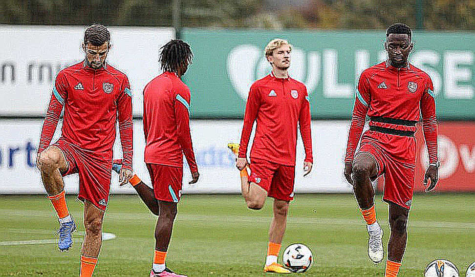 Modrić 41 tuổi, bàn thắng chưa kiểm chứng và chiến thắng mong manh của Croatia