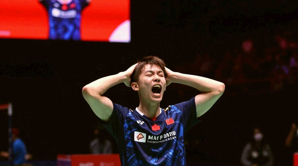 Từ hạng 10 xuống hạng 15: dữ liệu đọc trước cú ngã của PV Sindhu ở Hàng Châu