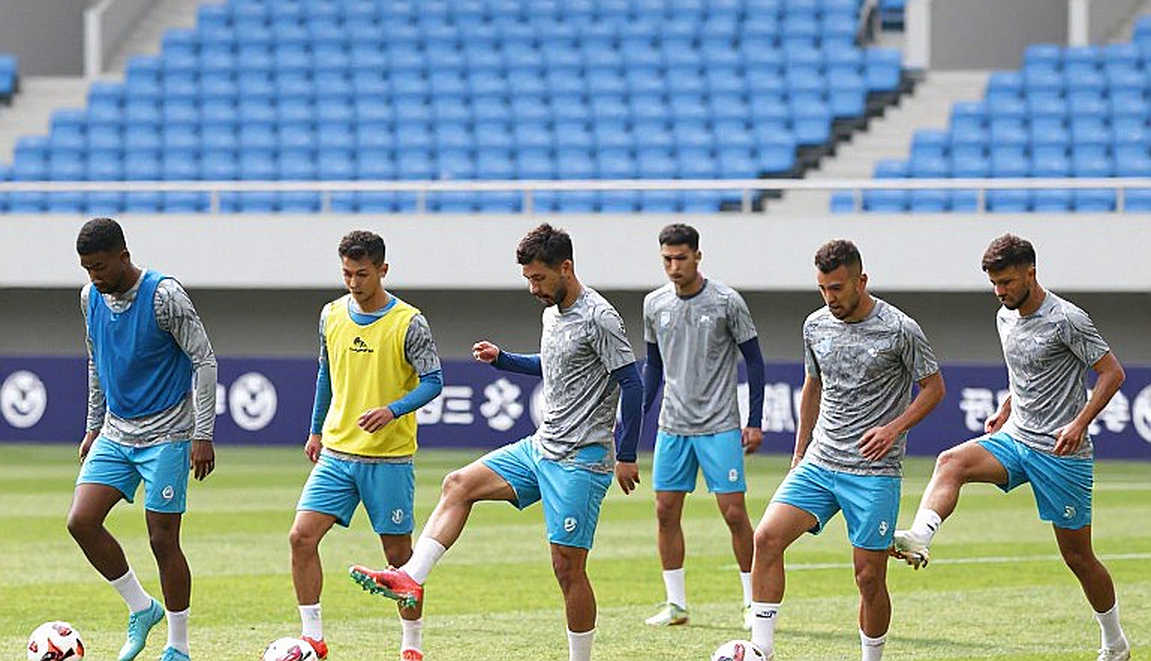 V.League mua bàn thắng thay vì nuôi tiền đạo: cú gãy chân ở Bangkok phơi bày một dây chuyền đã dừng