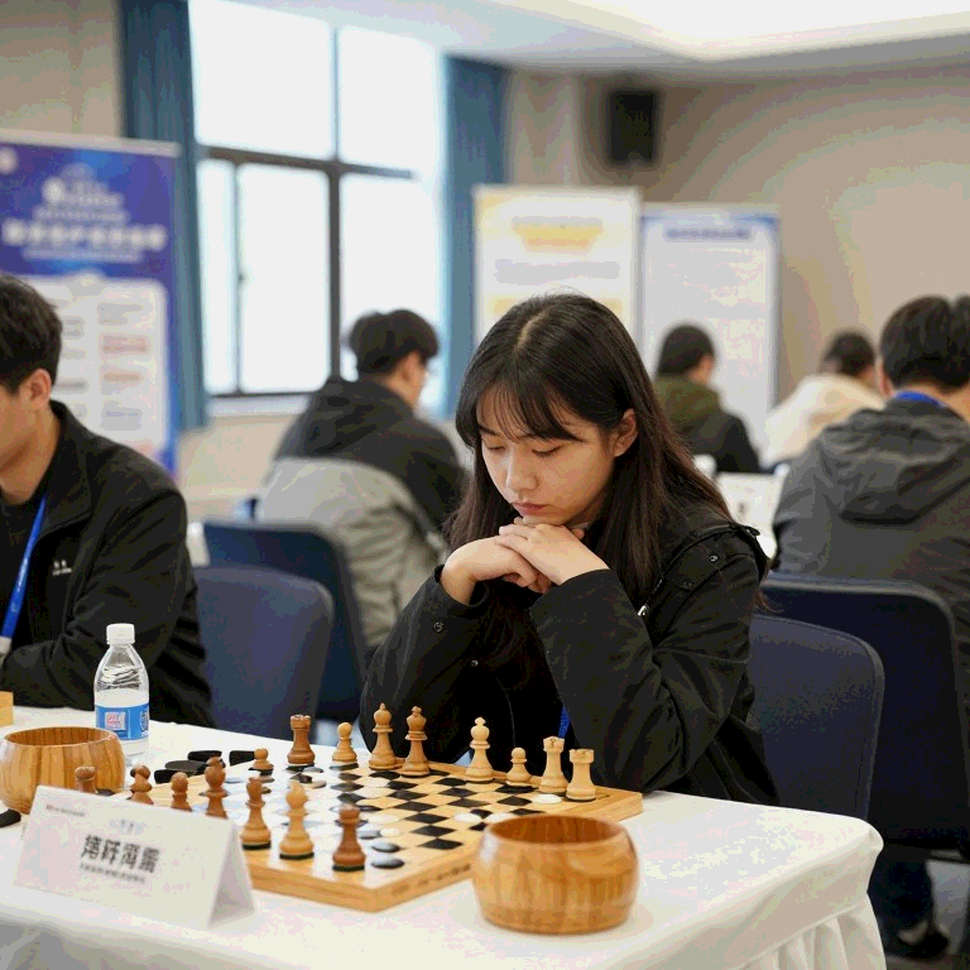 Nine 4-0 Wins in Samarkand and the Data Vacuum of a Packaged Round Nine 4-0 Wins in Samarkand and the Data Vacuum of a Packaged Round