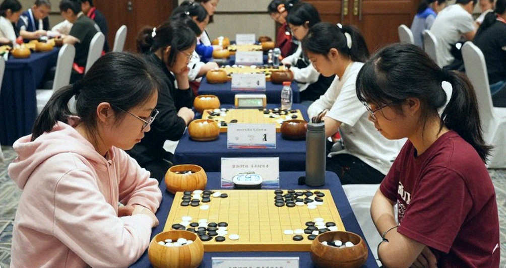 Nine 4-0 Wins in Samarkand and the Data Vacuum of a Packaged Round Nine 4-0 Wins in Samarkand and the Data Vacuum of a Packaged Round
