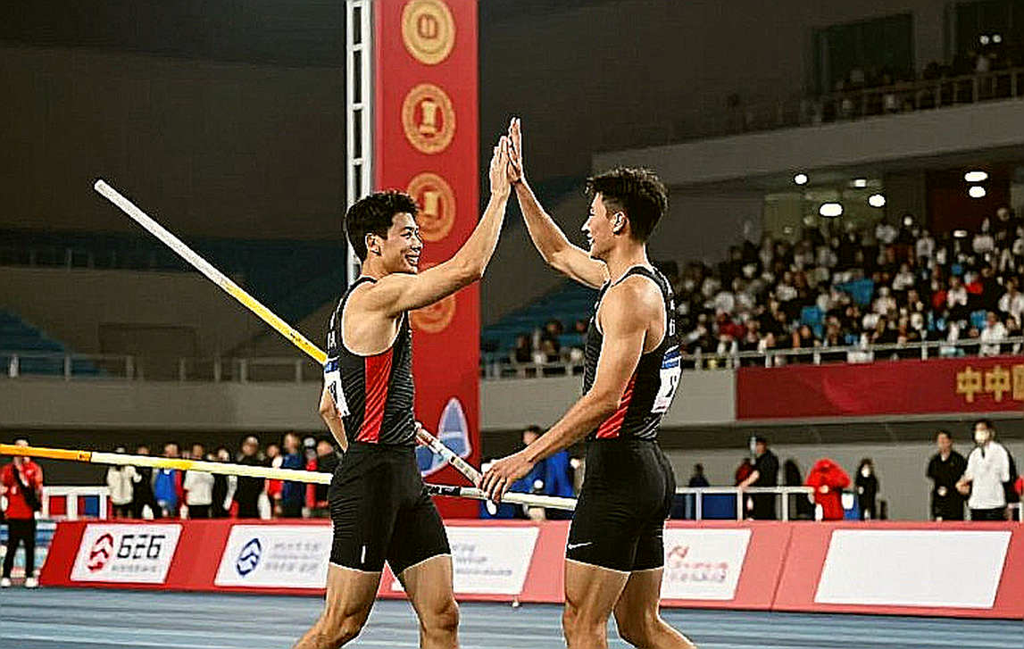 Đôi giày ngoài danh sách và tấm HCV Asian Games bị tước: khi luật thiết bị ra phán quyết