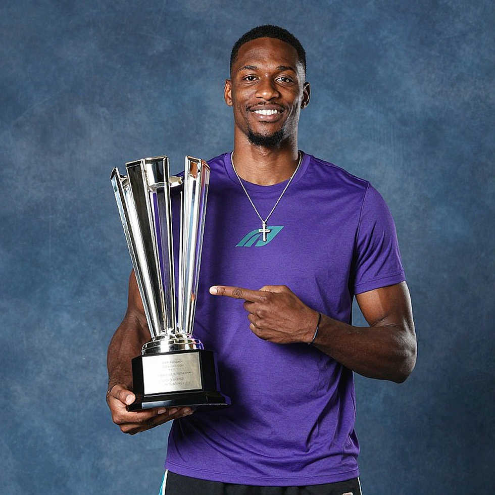 Byron Scott và lá đơn Chapter 7: Cơ chế hoãn phiên tòa dân sự, và vì sao khoản nợ từ hành vi cố ý khó được xóa Byron Scott và lá đơn Chapter 7: Cơ chế hoãn phiên tòa dân sự, và vì sao khoản nợ từ hành vi cố ý khó được xóa