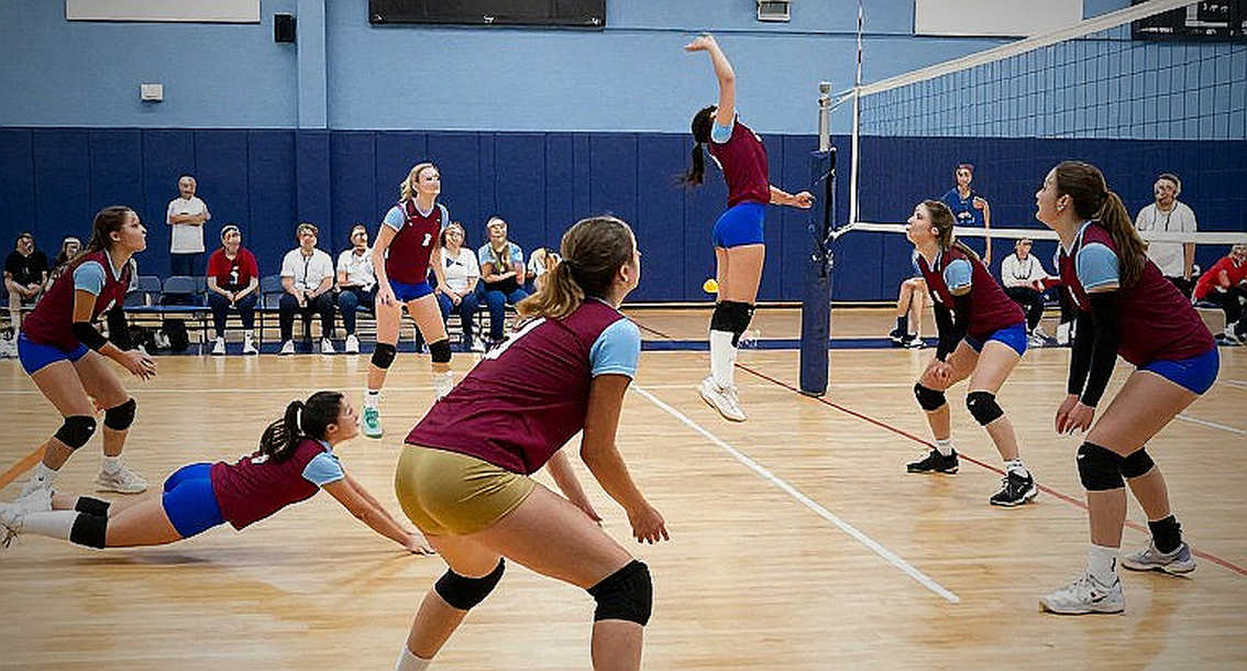 Chiến thắng không đến từ một ngôi sao: Kentucky hạ Louisville nhờ hai mũi nhọn 20 kills